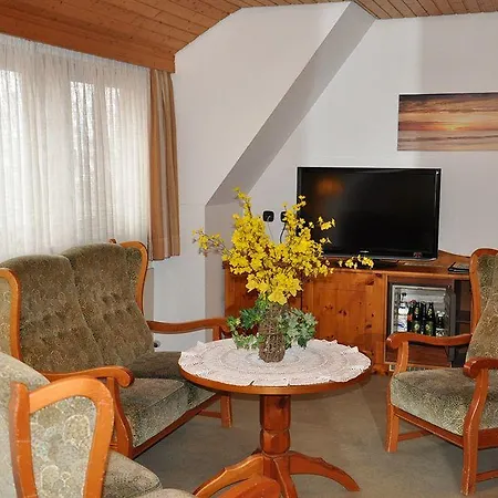 מלון Gaestehaus Becher 3*
