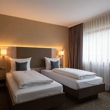 מלון Gaestehaus Becher Donzdorf