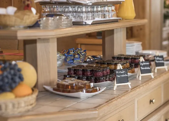 Hotel Gaestehaus Becher 3*